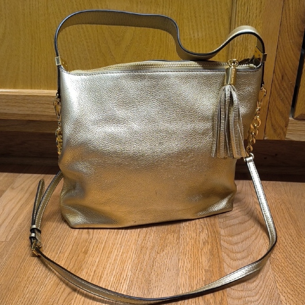 Michael Kors Gold Leather Shoulder Bag & Card Holder 😍 Shimmery 😍 - Picture 4 of 16